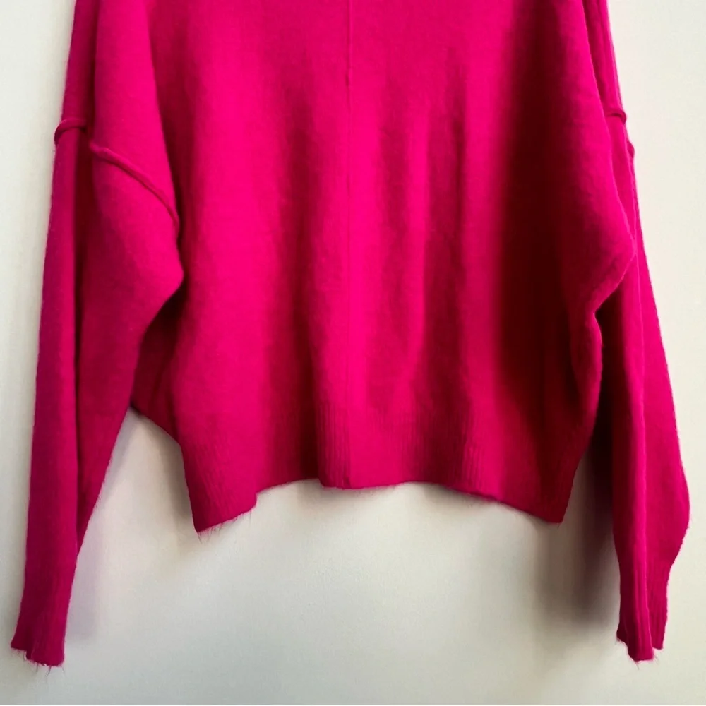 Evereve Rochelle Off Shoulder Pullover Sweater Fushia Pink Medium Relaxed Soft - Picture 15 of 16